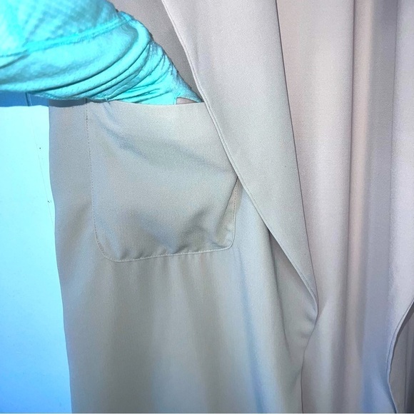 H&M Asymmetrical Drapey Waterfall Front Sleeveless Cardigan Vest Cream - Picture 6 of 12